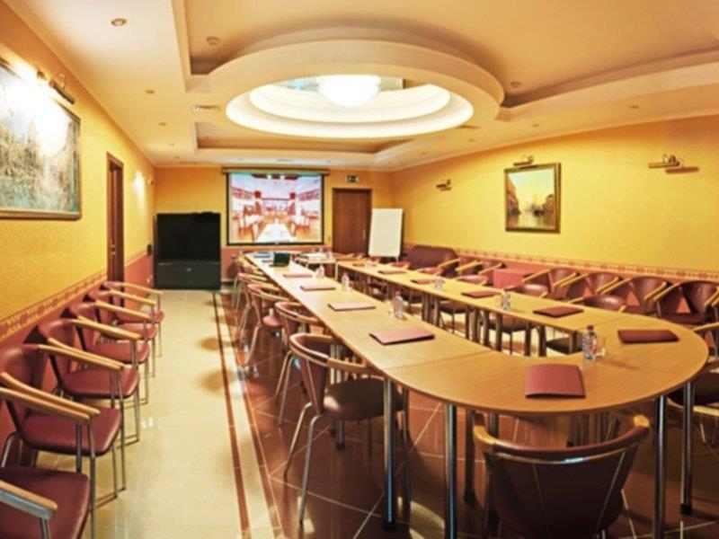 Gallery Hotel Gintama Apgrade เคียฟ ภายนอก รูปภาพ